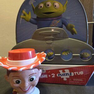 TOY STORY BUNDLE Spaceship Case with 6 Games + 2 Puzzles Tub & Jessie Cup Mug